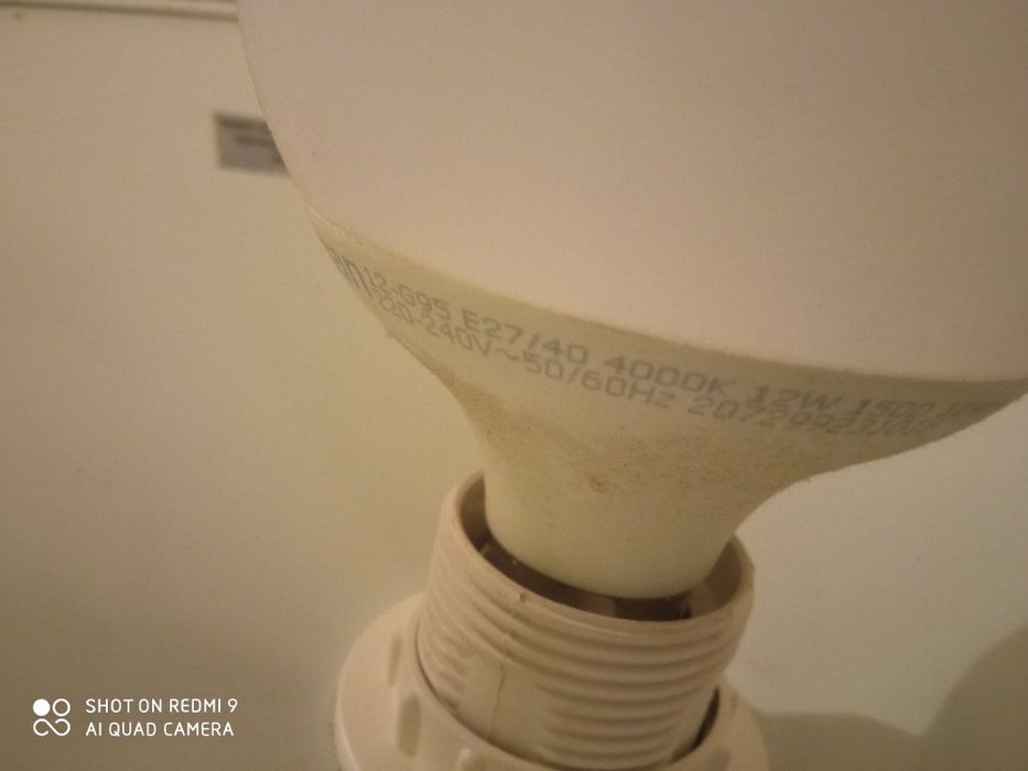 Candeeiro de teto com lâmpada led 12w