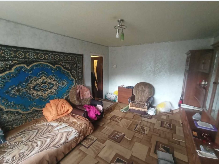 Продається 1 кімнатна квартира в с. Стасі