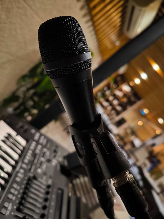 Microfone Sennheiser E945 Microfone na Caixa