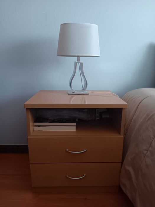 Cómoda + Mesinha de Cabeceira + Móvel de Apoio Quarto