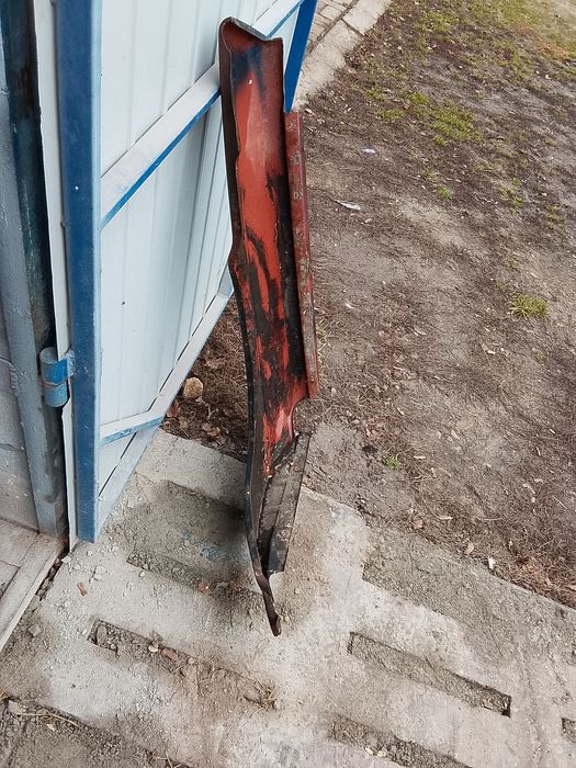 Крила ВАЗ 21099-09-08