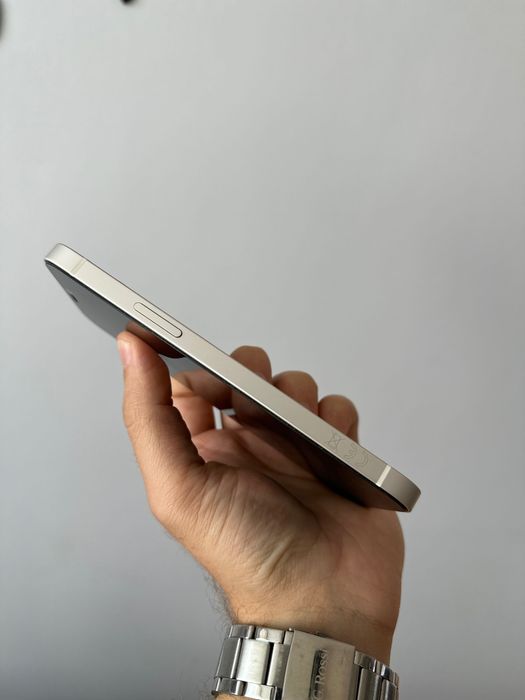 iPhone 12 biały stan idealny