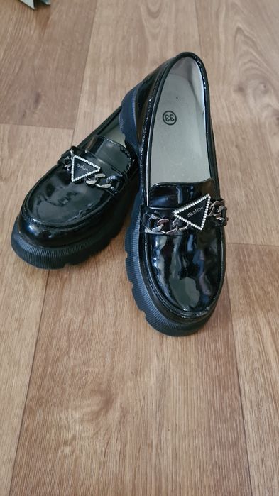 Buty dziewczęce 33r