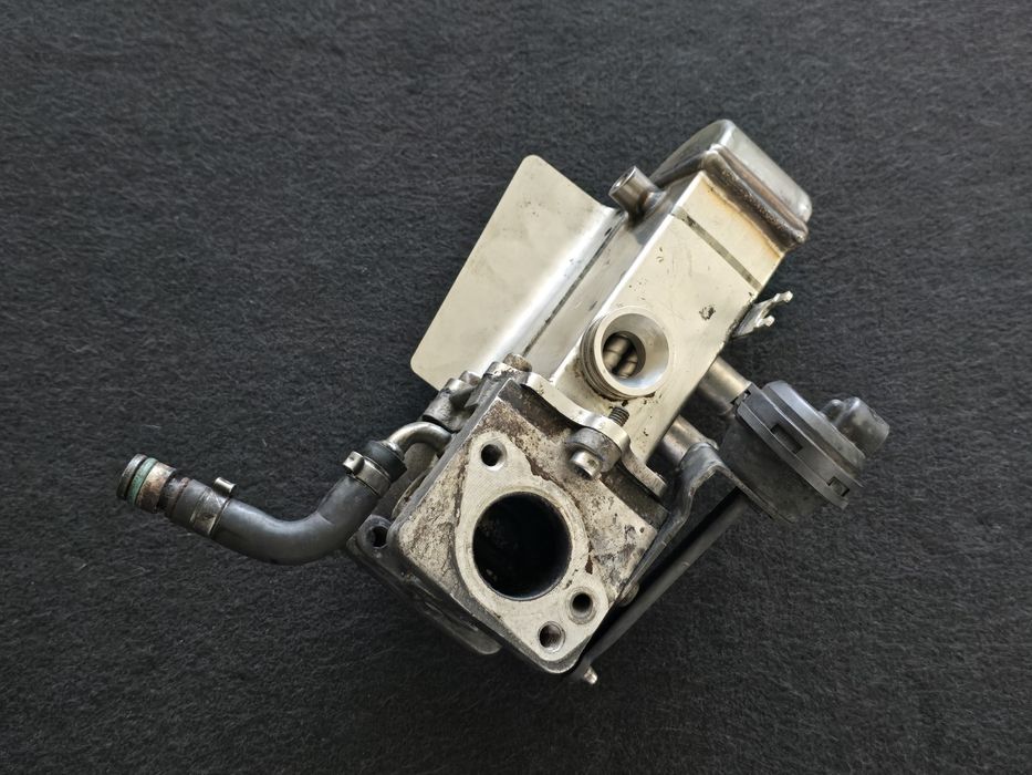 Válvula egr original Audi Volkswagen 3.0 tdi v6 2008- EPC