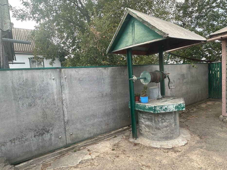 Продаж будинку в Сутисках