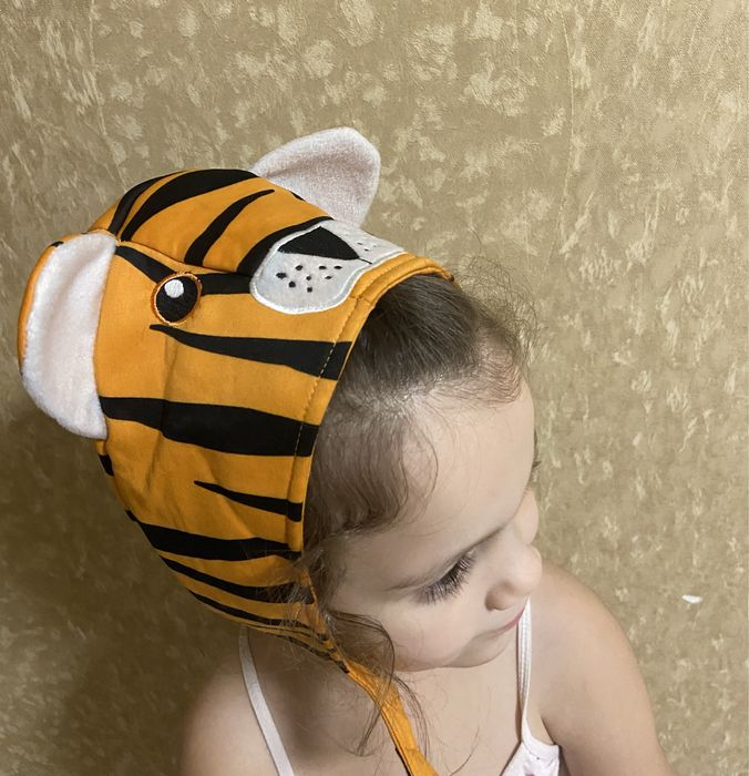 Маски шапки накидкидля карнавальних костюмів