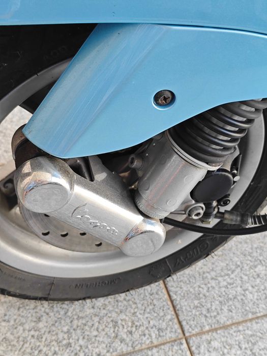 Piaggio Vespa LX 50 (2008) – Apenas 4.570 km