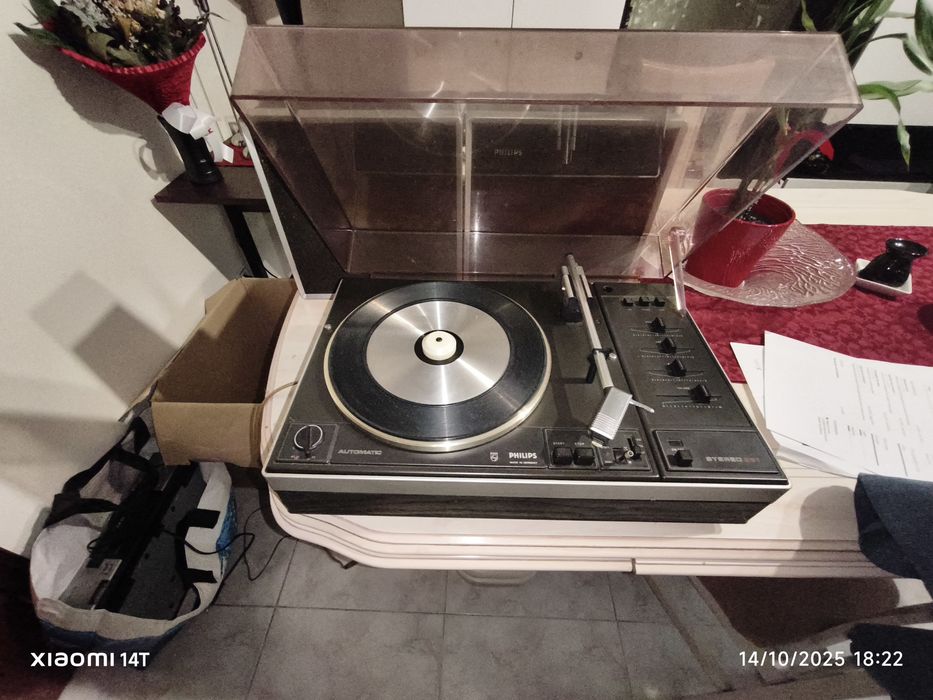 Gira discos Philips