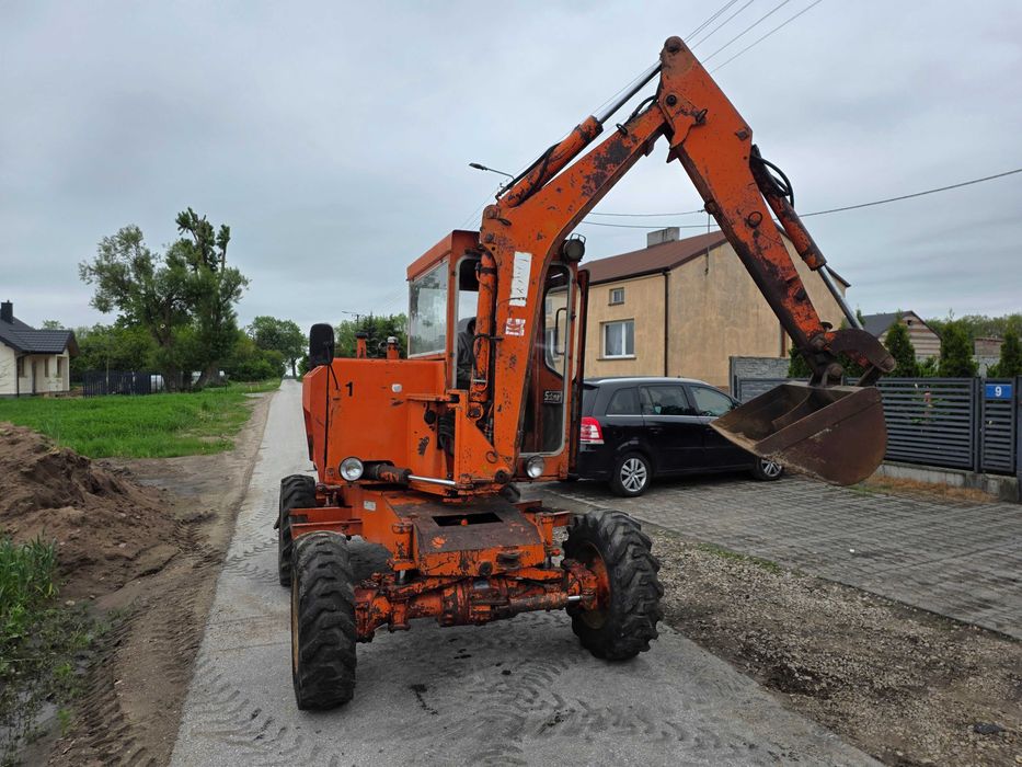 Koparka kołowa Schaeff waga 5500 kg   chwytak z rotatorem
