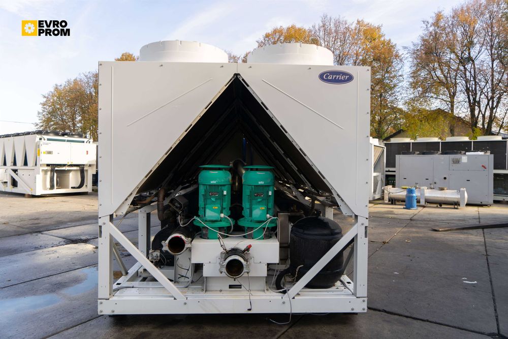 Чіллер / Чиллер CARRIER 30KAV 0600 0007 611 кВт. Охолоджувач рідини.