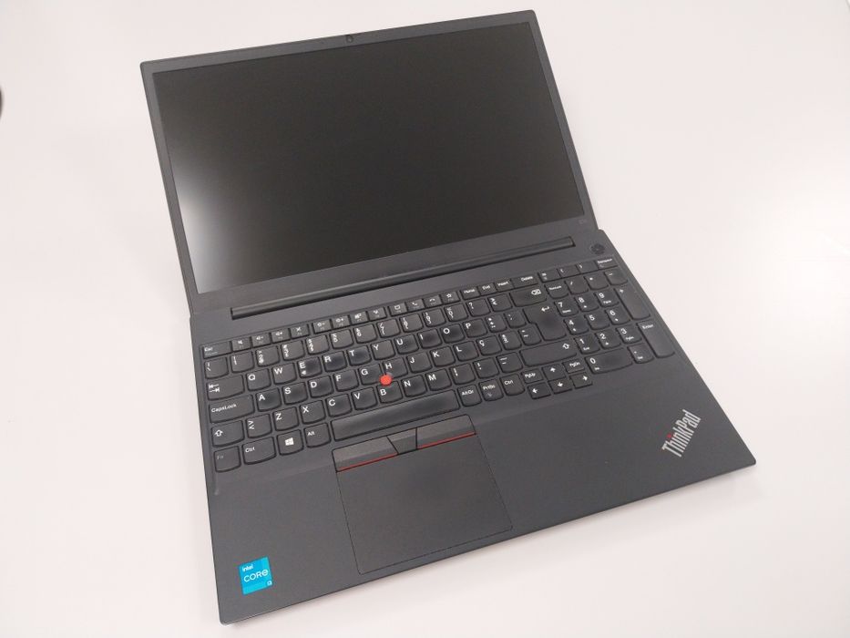 Computador portátil Lenovo E15 - Intel core i3