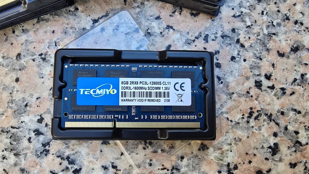 Memória RAM 8GB DDR3L 1600MHz Portátil – Selada / Nova