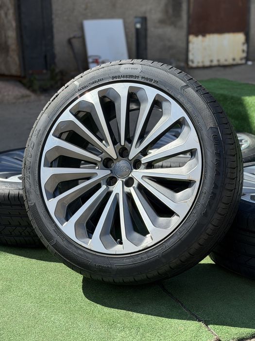 Диски з шинами R21 5x112 Audi Q7,QS7,Q8,E-Tron