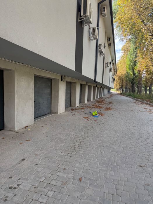 Продаж гаражу ,  комерційне приміщення під бізнес