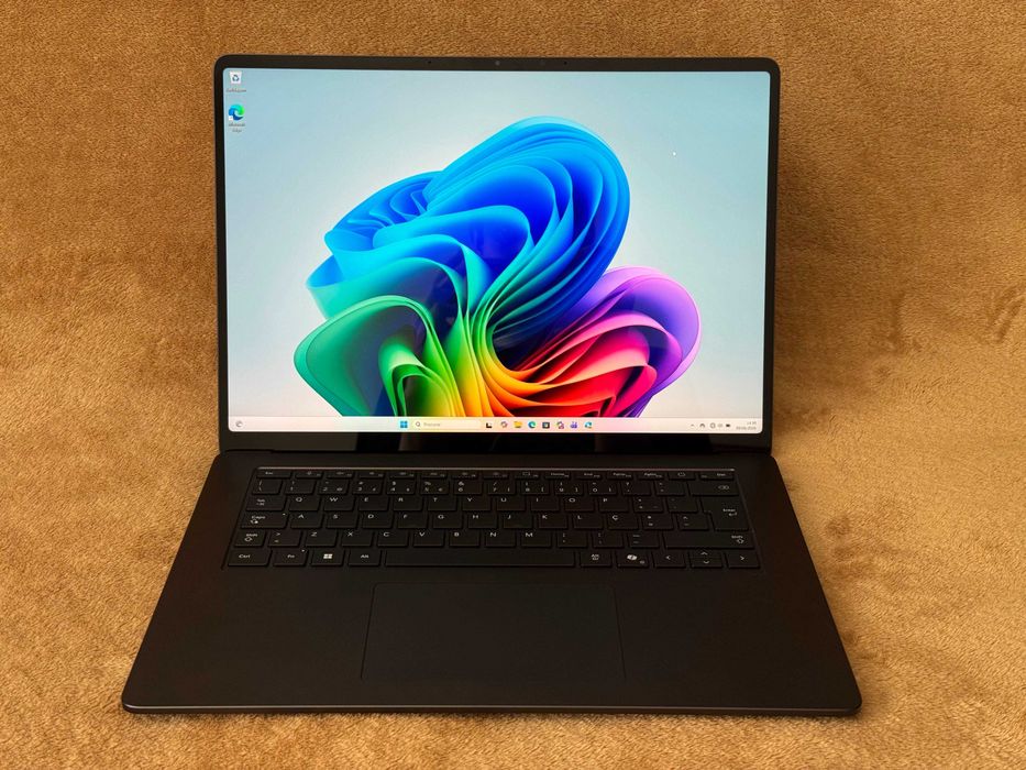 Microsoft Surface Laptop 7 (15'') com garantia