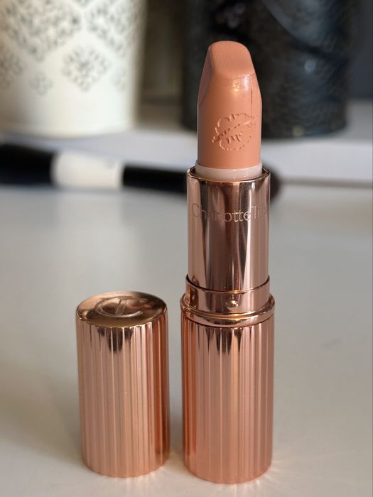 Charlotte tilbury kim kw hot lips szminka pomadka