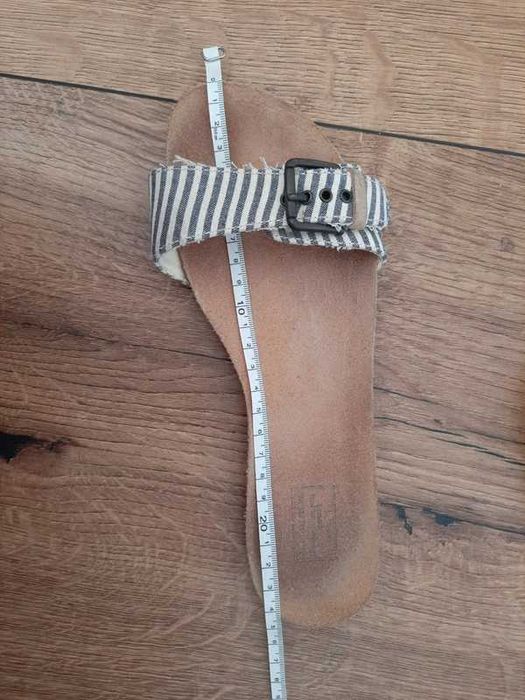 Klapki Pull & Bear 38 Z klamra