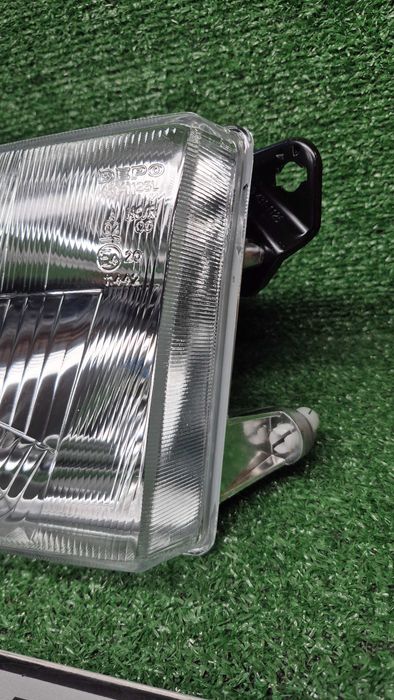 Otica Farol Esquerdo Ford Transit MK3 1985 a 1992 Ref. 431-1125L-LD-E NOVO DEPO