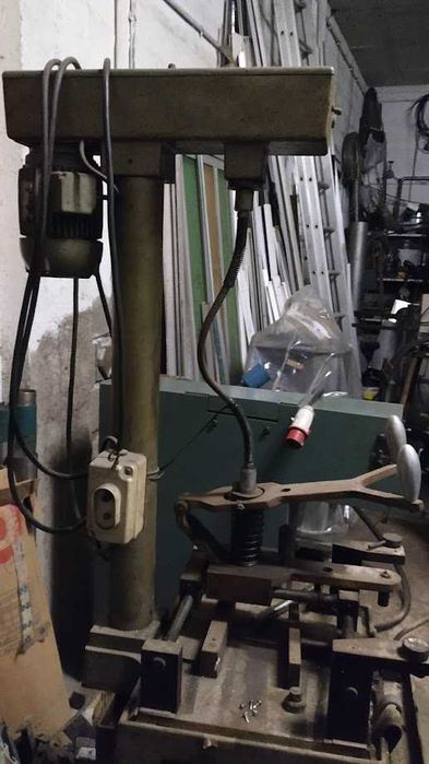 Máquina de Serralharia Velocette – Ideal para Caixilharia e Perfuração