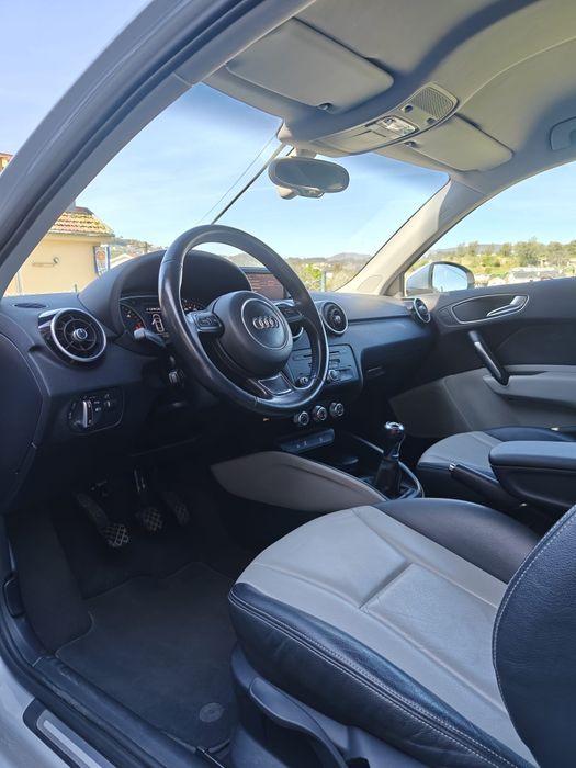 Audi A1 1.6 TDI 105cv Sport