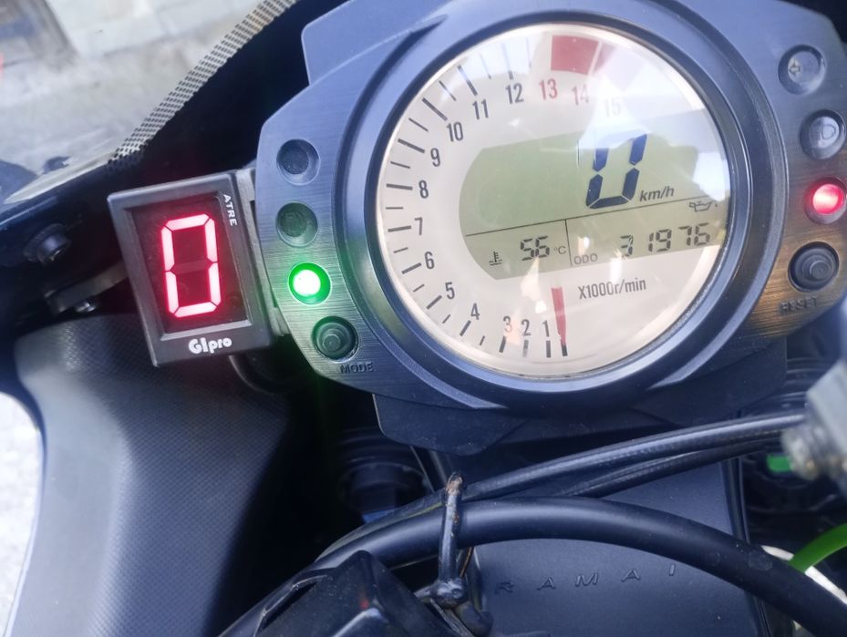 Sprzedam Kawasaki ZX 10R