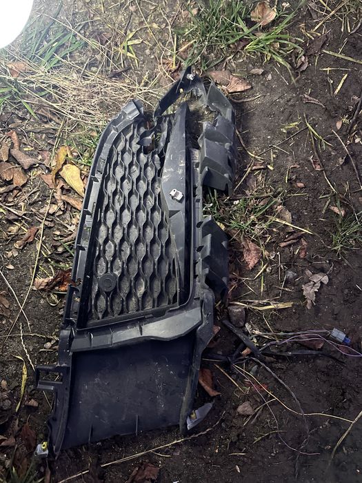 Передній бампер jaguar xf ягуар хф x260