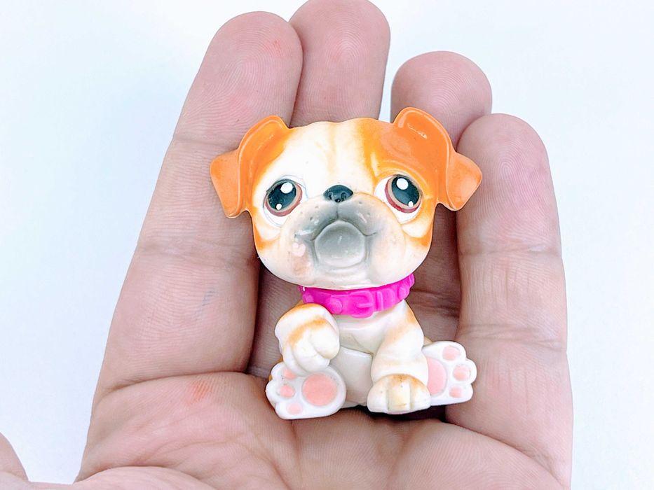 Hasbro Littlest Pet Shop (LPS) #46 – Bulldog Laranja Branco Castanho