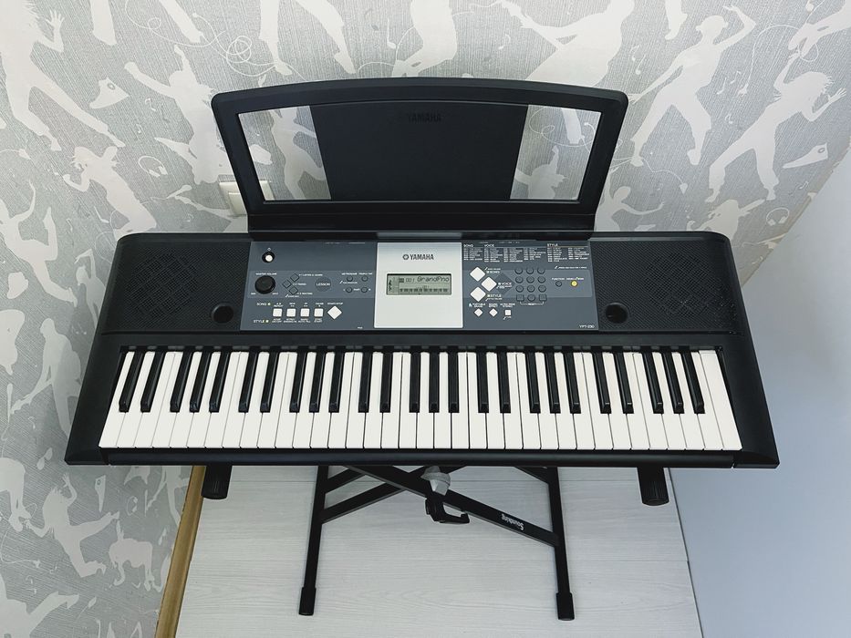 Професійний Синтезатор Yamaha YPT-230!!! Круте Піаніно, клавіші