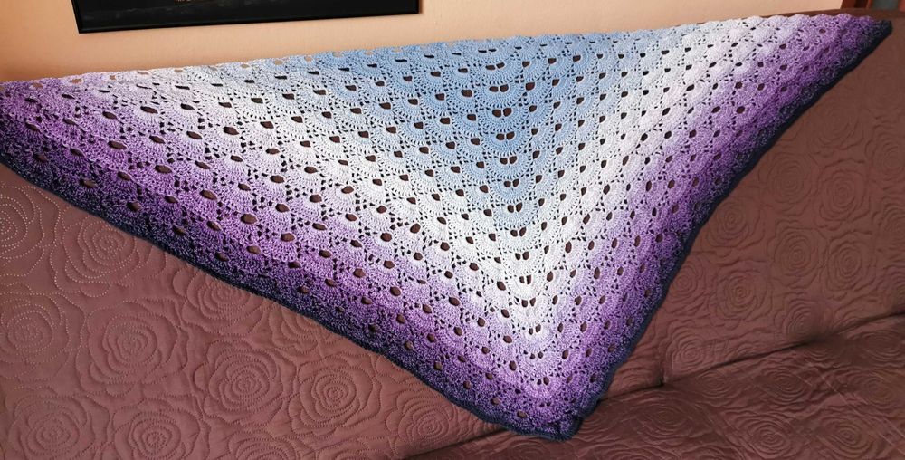 Handmade - chusta "wirus"