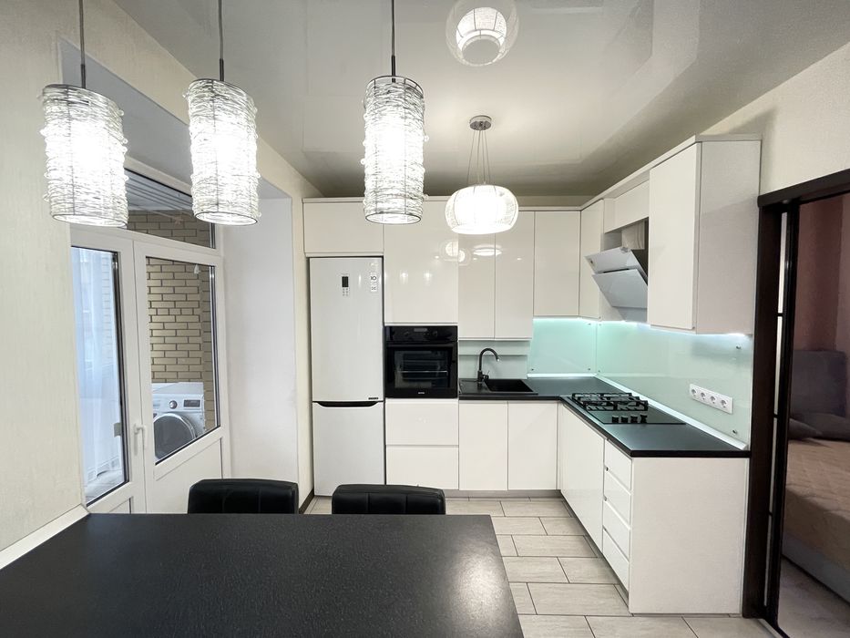 2 кімнатна квартира з ремонтом в центрі міста