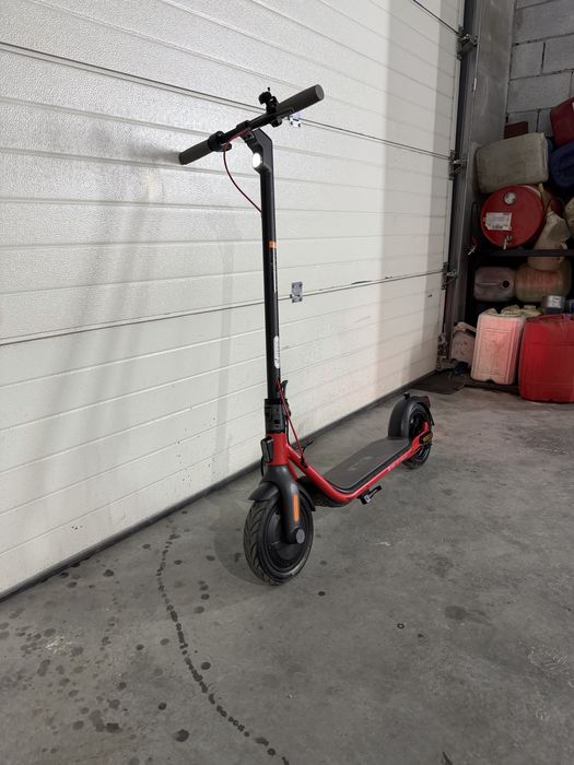 Електросамокат Ninebot Segway Black/Red