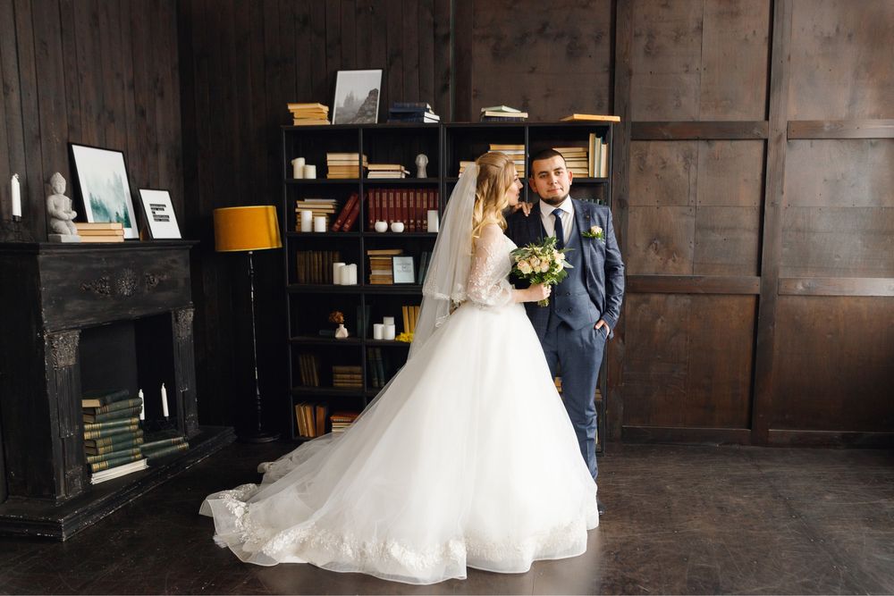 Весільна сукня