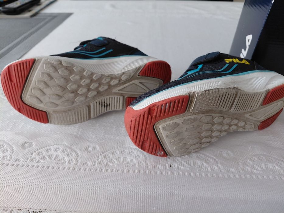 Buty Fila dziecięce roz 28