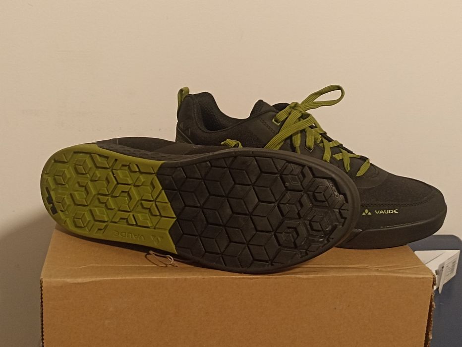 Buty Vaude Me AM Moab 44