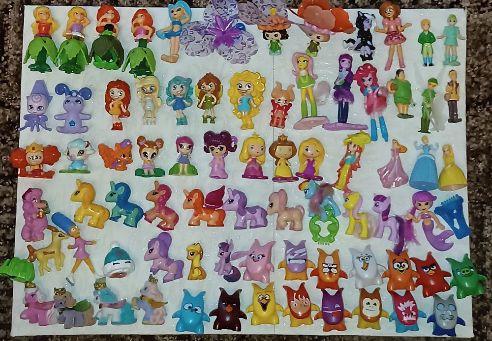 Kinder Surprise - кольца, браслеты, аксессуары для кукол