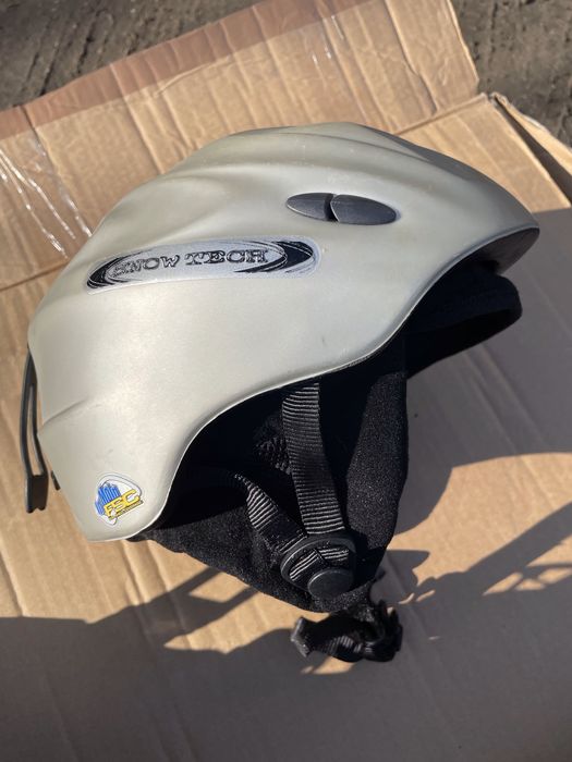 Kask narciarski dzieciecy 7-9 lat rozmiar M dzieciecy