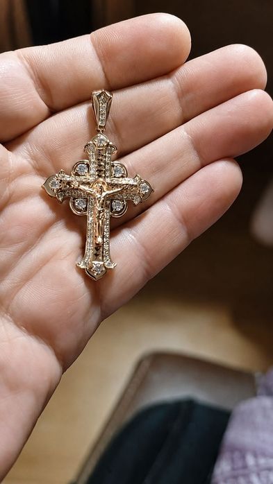 Продам золотий хрестик 585 проби