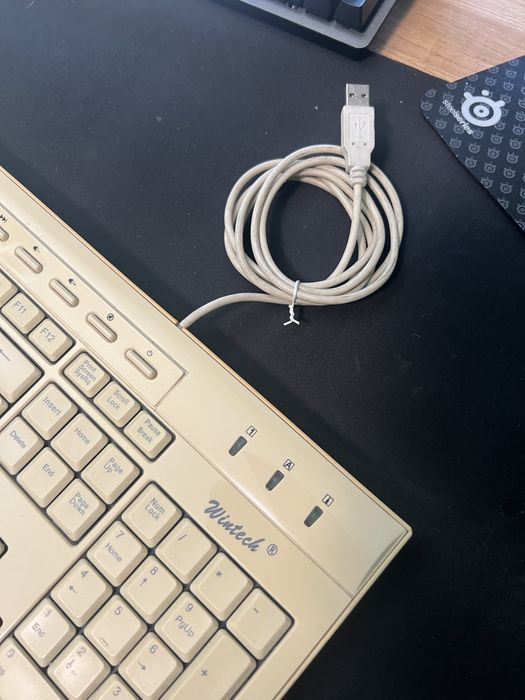 Teclado USB Wintech – Simples e Funcional