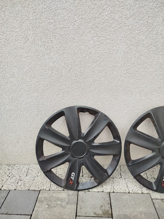 Oddam za darmo kołpaki samochodowe 16"