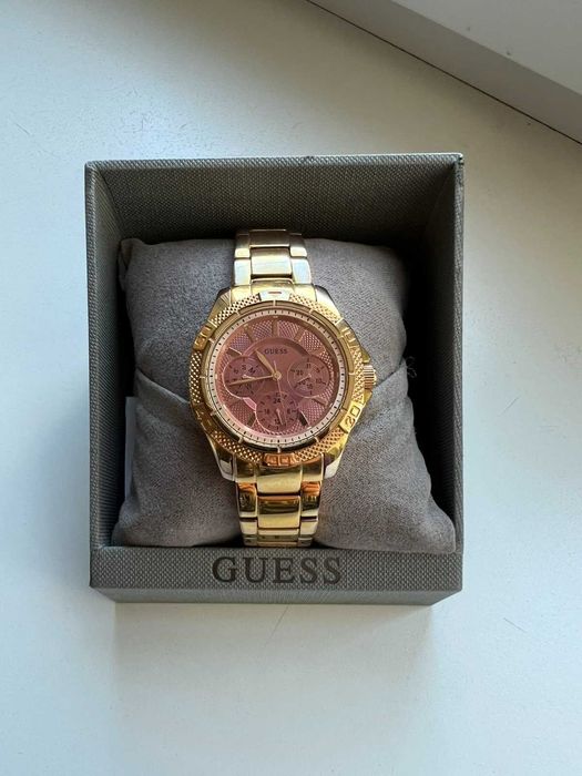 Оригінальний жіночий годинник Guess W0235L3 Rose Gold