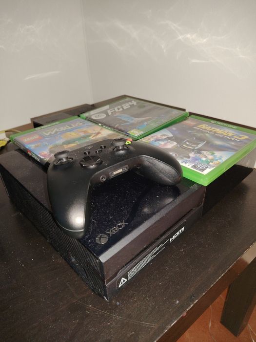 Xbox one FAT 500gb com dois comandos