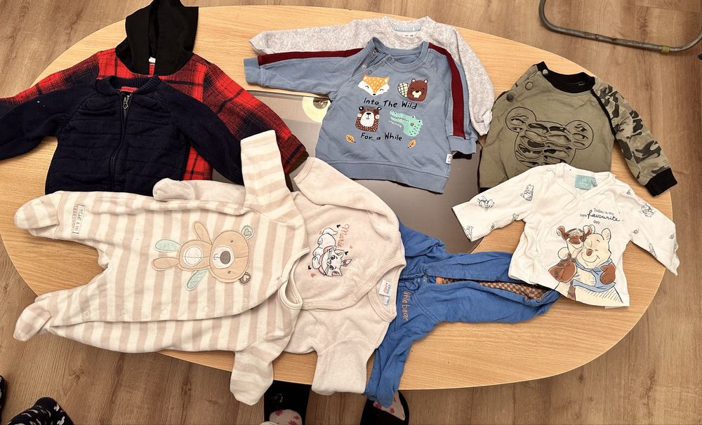 Paka ubranek niemowlęcych