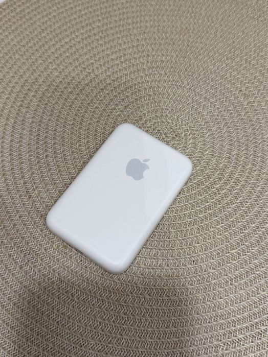 Повербанк Apple MagSafe Battery оригінал