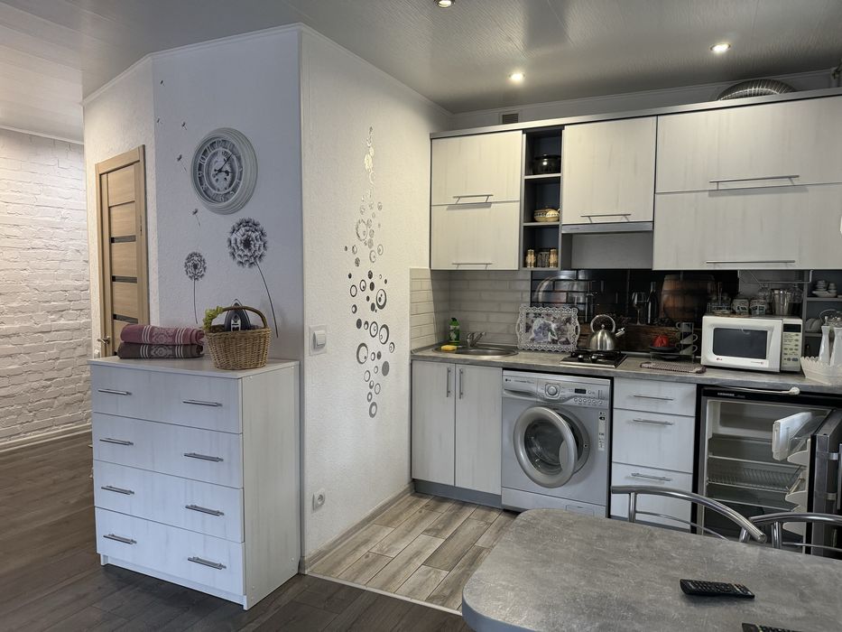 Погодинно Центр, Кондиціонер