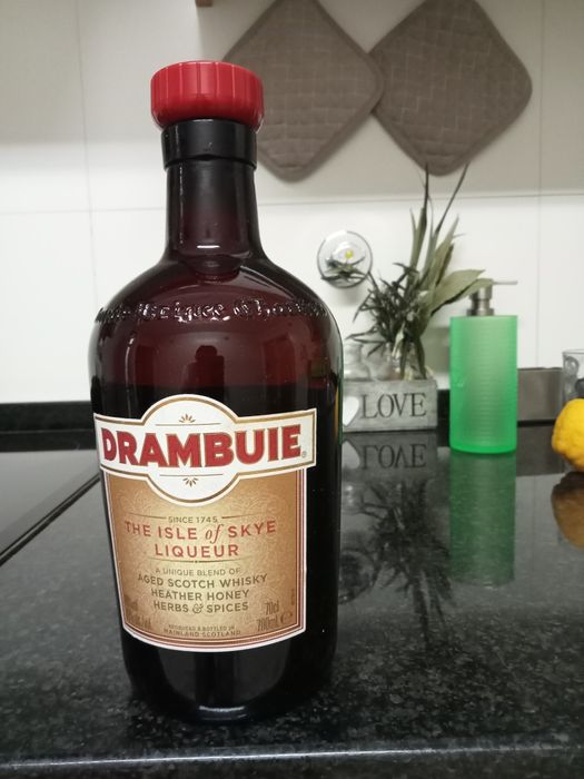 Garrafa licor de whisky vazia
