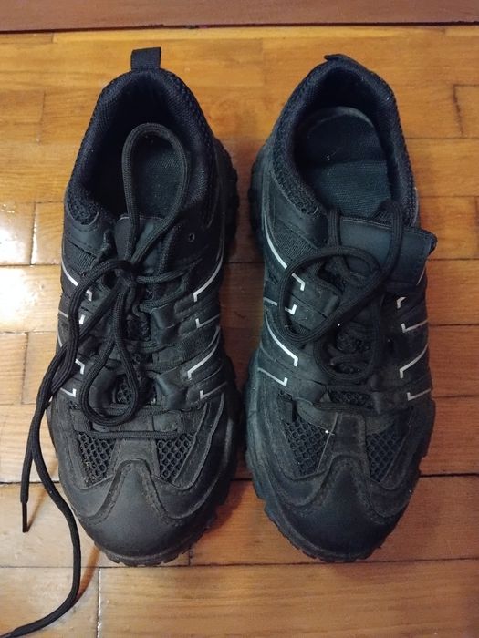 Красовки 37 розміру