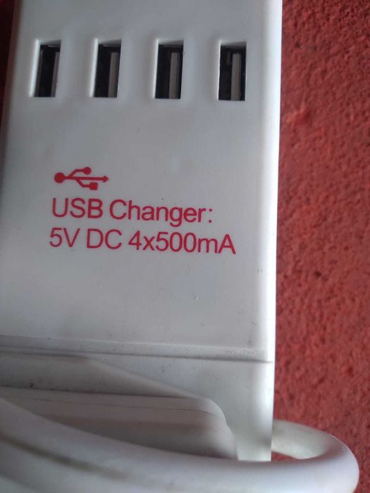 UK PRZEDURZACZ USB changer 5 u dc 4x500 ma długość 2 m