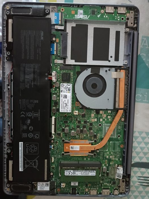 ASUS Vivobook 14 A411U