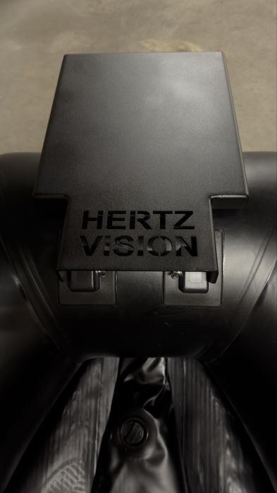 Platforma pod silnik dziobowy firmy Hertz Vision do pontonu