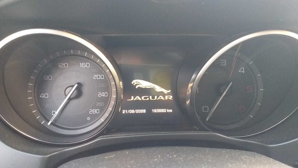 Jaguar XE 2.0 D R-Sport Aut. | 2015 | 163.550 km | 12.800€